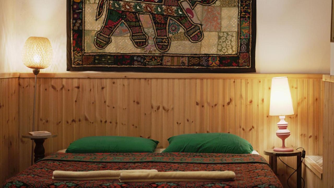 Mi Casa Es Tu Casa - Shkodra Backpackers Hostel المظهر الخارجي الصورة