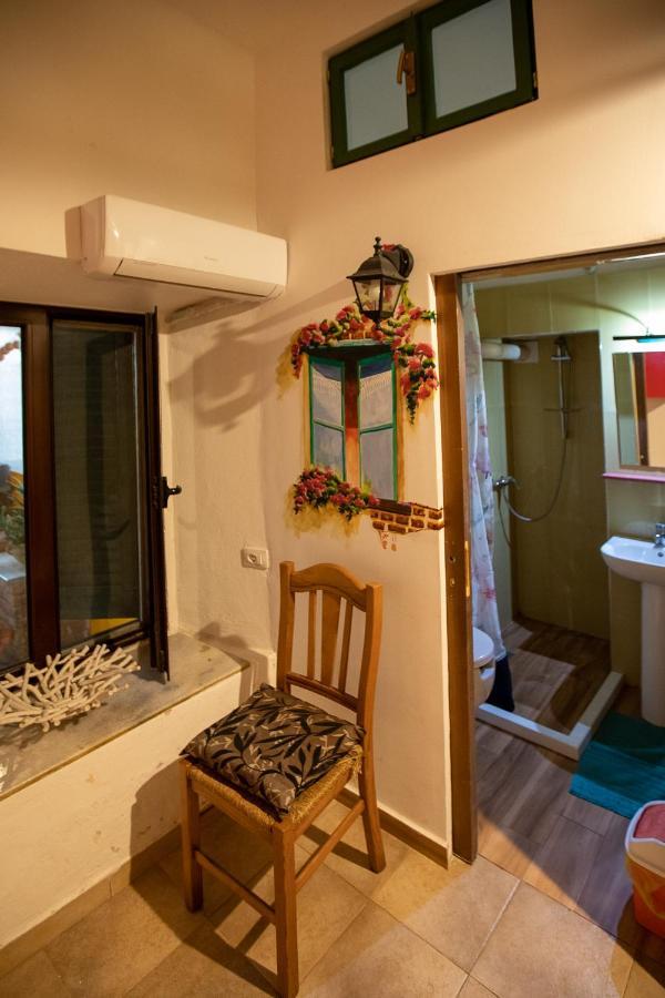 Mi Casa Es Tu Casa - Shkodra Backpackers Hostel المظهر الخارجي الصورة