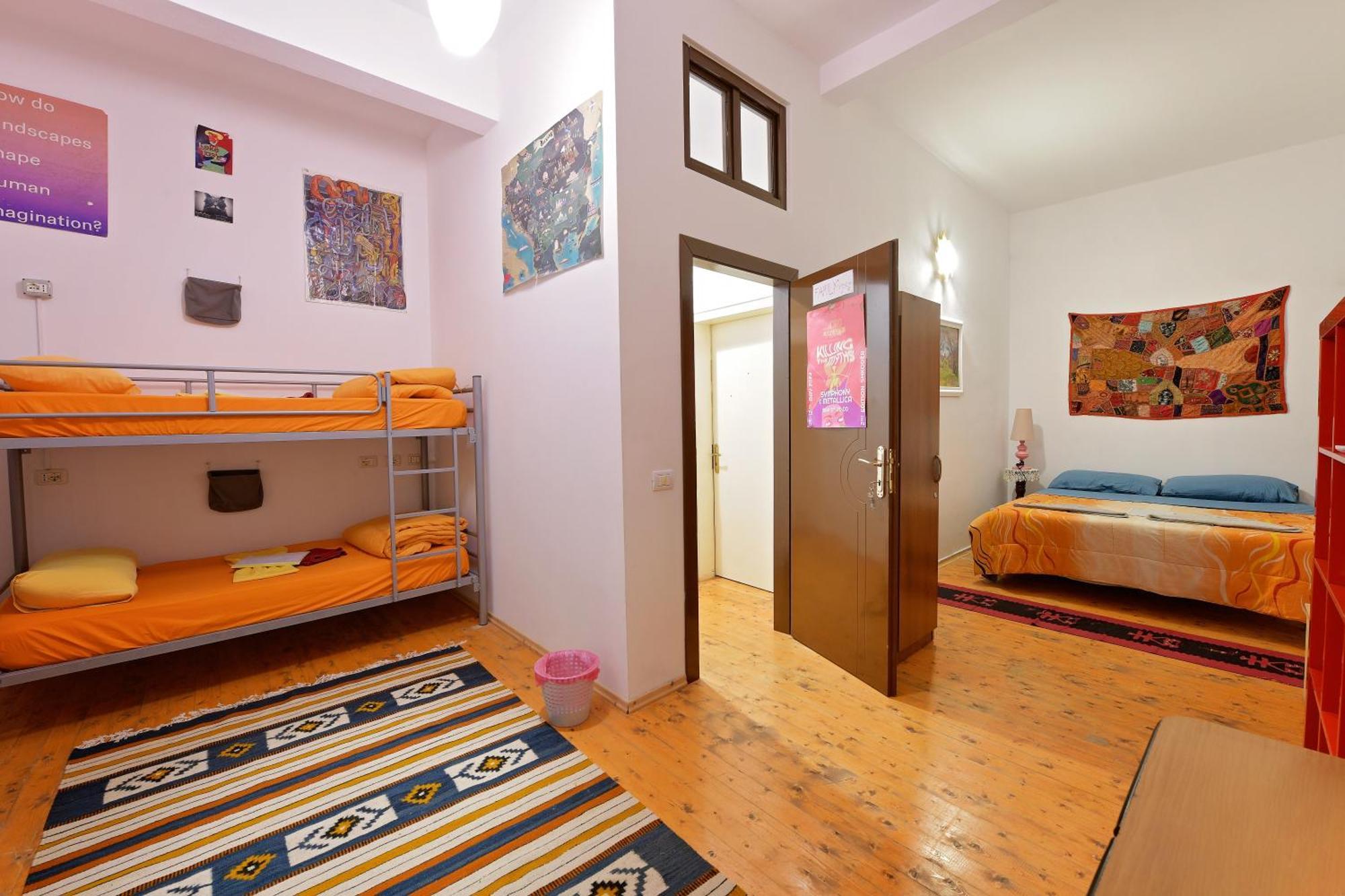 Mi Casa Es Tu Casa - Shkodra Backpackers Hostel المظهر الخارجي الصورة