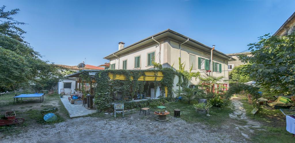 Mi Casa Es Tu Casa - Shkodra Backpackers Hostel المظهر الخارجي الصورة