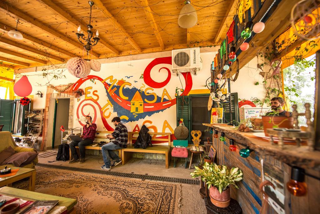 Mi Casa Es Tu Casa - Shkodra Backpackers Hostel المظهر الخارجي الصورة