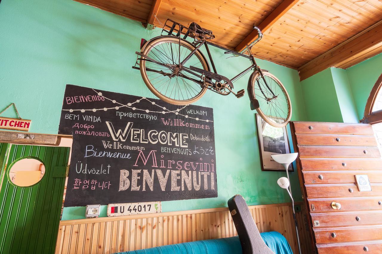 Mi Casa Es Tu Casa - Shkodra Backpackers Hostel المظهر الخارجي الصورة